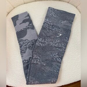 Gymshark Camo Seamless Leggings in Size Small